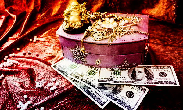 Картинки по запросу Ритуалы на привлечение денег в Новогоднюю ночь